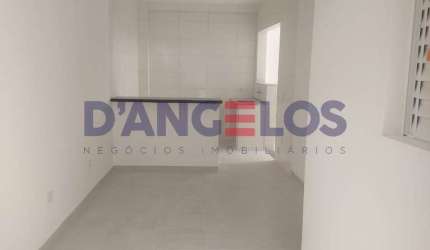 Casa com 2 quartos e suíte no Jardim Fernandes, São Paulo-SP!