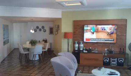 Vendo Ótimo Apartamento no Bairro do Derby com 3 quartos sendo 1 suíte com 152m² por R$ 630MIL.