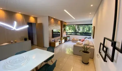 Oportunidade em Casa Forte! Edf. Maria Inês - Apartamento ao lado da Praça de Casa Forte com 11m², 3 quartos sendo 1 suíte por R$ 920MIL.