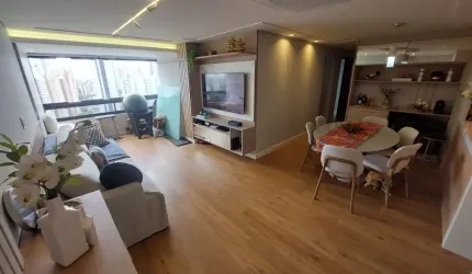 Lindo apartamento no Edf. Luar das Ubaias com 3 quartos sendo 2 suítes com 105m² por R$ 950MIL.
