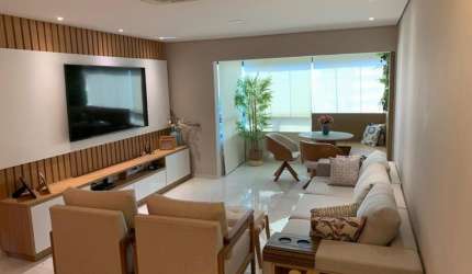 Lindo Apartamento no Edf. Monte das Oliveiras no Bairro do Parnamirim - 3 quartos sendo 2 suítes com 127m² por R$ 990MIL.