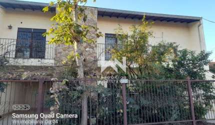 Sobrado com 4 dormitórios à venda, 267 m² por R$ 750.000,00 - Portal de Versalhes 2 - Londrina/PR