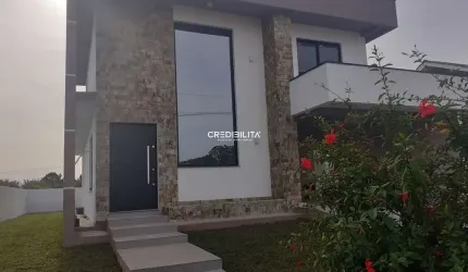 CASA NOVA, DOIS PAVIMENTOS.