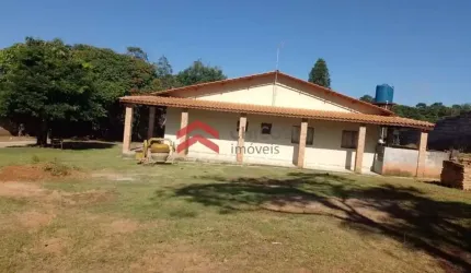 Casa com 3 quartos à venda na Estrutural Sul, Bairro do Carmo, São Roque por R$ 480.000