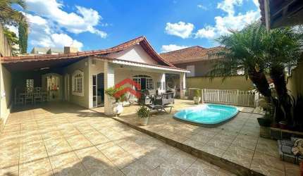 Casa com 3 quartos à venda na Rua Edéia, 15, Vila Diva, Carapicuíba por R$ 990.000