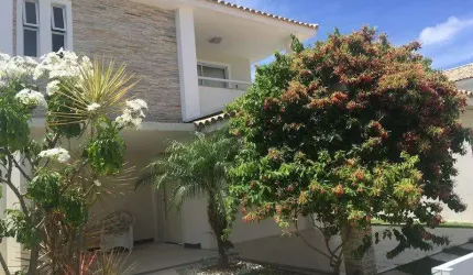 Casa próxima a Vilas do Atlântico.