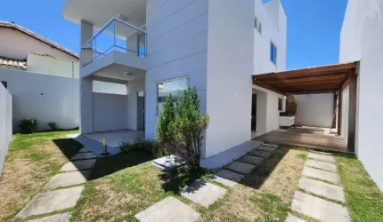 Casa 4 suítes cond. fechado!!