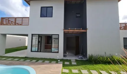 Casa com piscina privativa!!