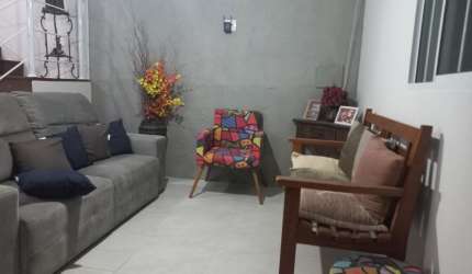 Sobrado para venda possui 124 m² com 3 dorms sendo 1 suíte