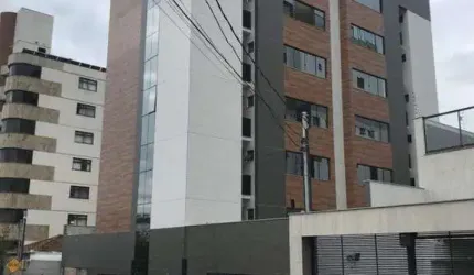 Área privativa, Prado, 3 qtos, novo, excelente localização.