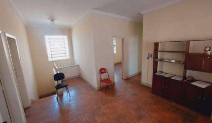 Casa Padre Eustáquio para locação.