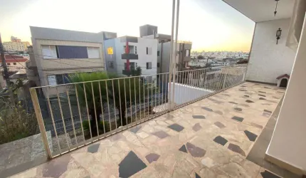 Excelente casa no Prado