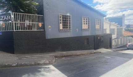 Excelente casa no Prado