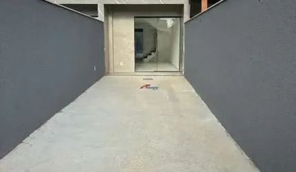 Excelente Casa Geminada 2 suites.