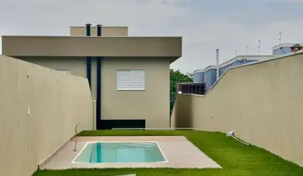 Sobrado novo com 03 suítes e vista belíssima para Pedra Grande em Atibaia