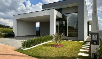 Linda Casa Térrea Decorada