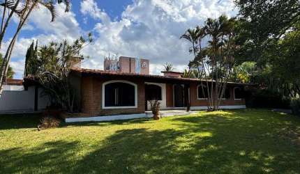 Casa para locação comercial - Vila Santista em Atibaia - 305m²