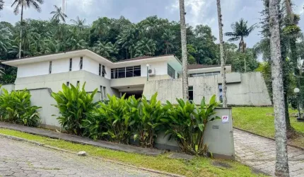 CASA no SAGUAÇÚ com 6 quartos para VENDA, 527 m²
