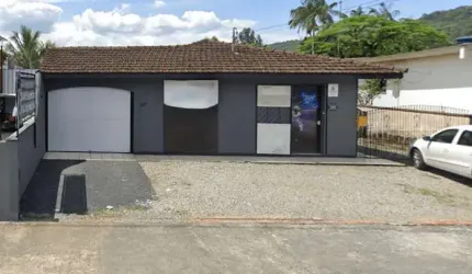 CASA no BOM RETIRO com 3 quartos para LOCAÇÃO, 175 m²