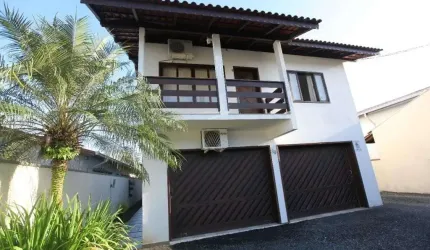 SOBRADO no SAGUAÇÚ com 6 quartos para VENDA, 265 m²