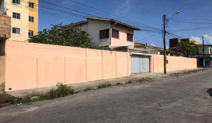 Excelente Casa Residencial no Padre Andrade