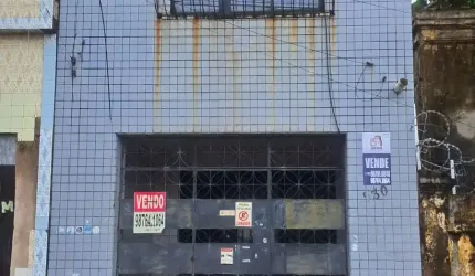 Casa Duplex Residencial a Venda com 04 Quartos no Centro