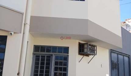 Prédio para locação ou venda com recepção, 6 salas, 4 banheiros próximo da Av. Duque de Caxias