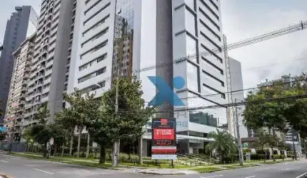 Apartamento tipo Studio Mobiliado à venda, 27 m² por R$ 440.000 - Batel - Curitiba/PR
