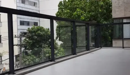 ONE TIJUCA 3 QTS, SUITE 110 METROS, VARANDÃO E VAGA OPORTUNIDADE TIJUCA