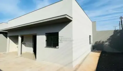 Casa Geminada Jardim Leonor com 2 quartos