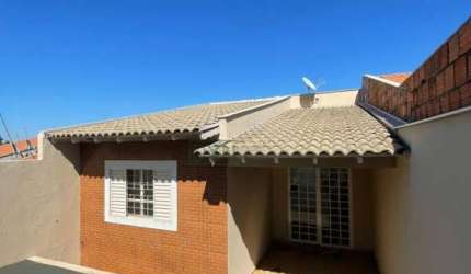 CASA GEMINADA COM 3 QUARTOS + TERRENO AO LADO