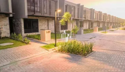 Casa com 3 Suítes em Condomínio Novo em Intermares