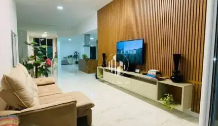 Cada de 170m2 com 3 Suítes, Móveis Projetados, Mobiliado e Piscina