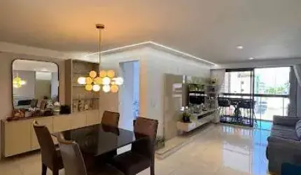Apartamento de 132m2 com 4 Quartos, Todo Projetado e Vista Mar