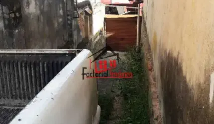CASA PRA REFORMA COM BARRACÃO BAIRRO BONFIM