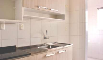 CANCELLI (Centro) 2 QUARTOS, SALA, COZINHA. BWC, A/SERV, 1 VAGA, A/TOTAL 68m²