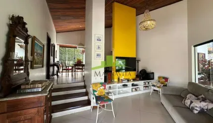 Casa à venda no Horto Florestal, 3/4 com 2 suítes, 516m² de terreno, piscina, jardim e 4 vagas de garagem em Salvador.