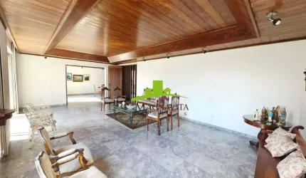 Canela. Apartamento à Venda no Ed. Palazzo Itália, 360m², 4 Quartos, 2 Suítes, 3 Vagas, 1 por Andar. Oportunidade R$ 895.000,00