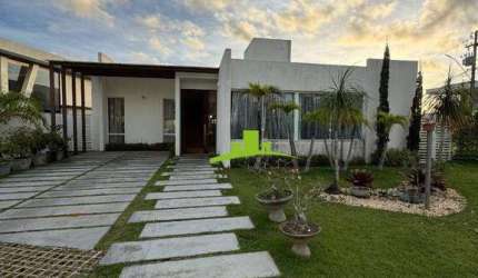 Alphaville Litoral Norte 3. Casa Térrea à Venda 220m², 4 Quartos, 3 Suítes, Pé Direito Duplo, Energia Solar. 507m² de Terreno. Alto Padrão. Conforto