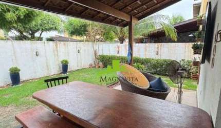 Vilas do Atlântico. Casa à venda 4 quartos (3 suítes), 250m², reformada, armários planejados. Espaço Gourmet. Área verde Jardim. Lauro de Freitas