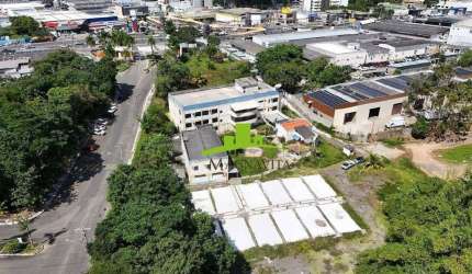 Terreno Comercial à Venda. Estrada do Coco, 20.578m². Beira da Pista. Alto Potencial Empresas e Investidores. Excelente oportunidade de investimento.