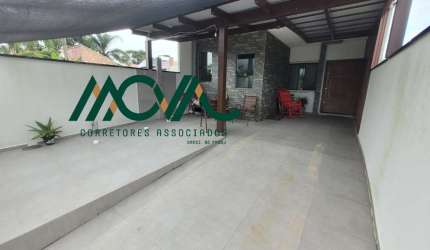 Casa no balneário Cambiju em Itapoá SC