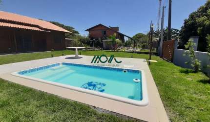 Casa com Piscina em Itapoá