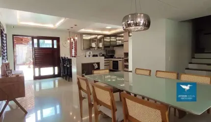 Casa Duplex com Deck e Piscina Privativos em Condomínio no Centro do Eusébio, 462m2, 04 Suítes, Gabinete, Móveis Projetados, Amplas Varandas, Dependência, 05 Vagas