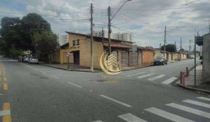 Casa com 3 dormitórios à venda, 350 m² por R$ 1.060.000,00 - Parque São Luís - Taubaté/SP