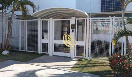 Apartamento 2 dormitórios, 1 suíte, sala estar, sala de jantar, varanda, 1 vaga, salão de festas, excelente localização.