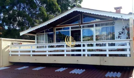 Casa com 3 dormitórios à venda, 262 m² por R$ 840.000,00 - V Cristina - Campos do Jordão/SP