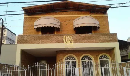 Sobrado com 4 dormitórios à venda, 300 m² por R$ 698.000,00 - Centro - Taubaté/SP
