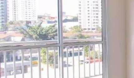Apartamento semi mobiliado e com varanda para locação na Mooca