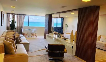 Apartamento com 220 metros a beira mar de ponta verde